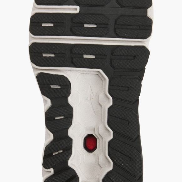 Mizuno Black and Gray Athletic Sneakers - Picture 5 of 5